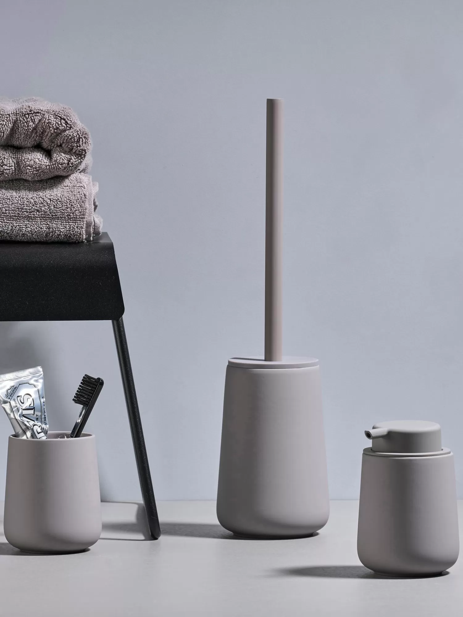 Clearance Szczotka Do Wc Z Pojemnikiem Z Porcelany Nova One Szczotki Do Wc
